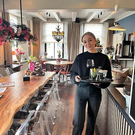 En Restaurant Della Contessa *